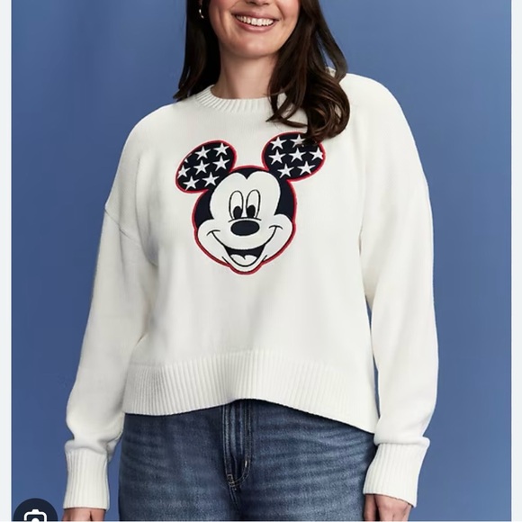 Old Navy x Disney© Mickey Mouse Graphic Sweater - Picture 2 of 7